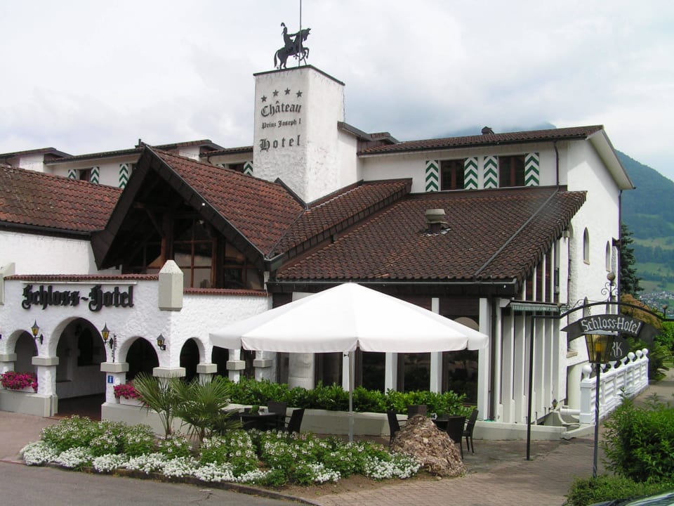 Schloss-Hotel in Merlischachen. Schloss-Hotel