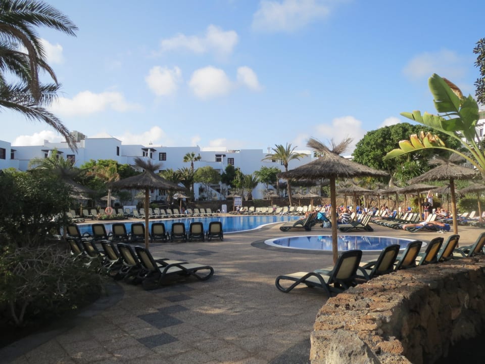 Pool und Kinderpool allsun App.-Hotel Albatros
