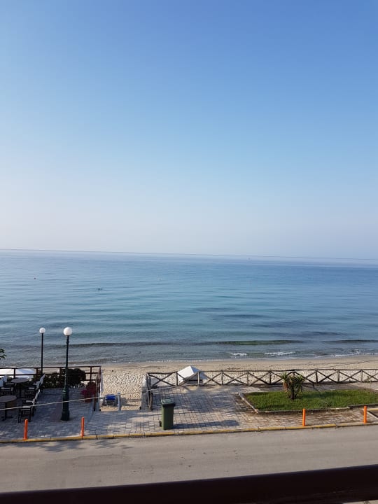 Ausblick Xenios Dolphin Beach Hotel