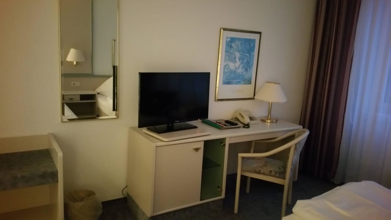 LED TV mit Schwächen Waldhotel Berghof