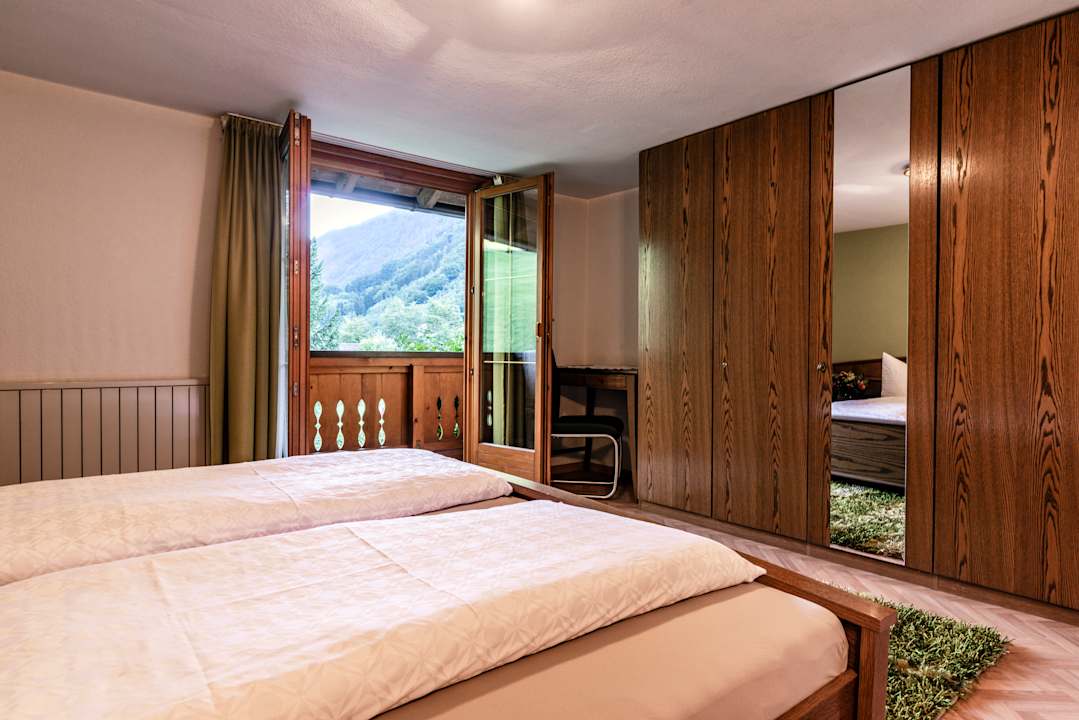 Zimmer Apartment Vroni