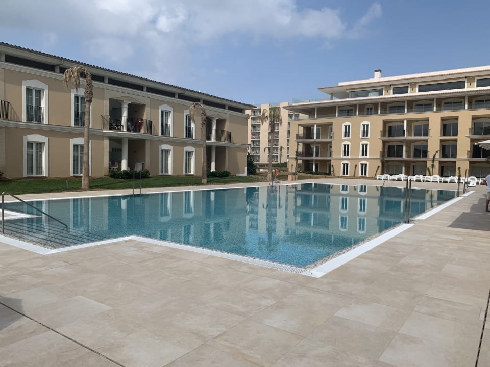 Pool Grupotel Playa de Palma Suites & Spa