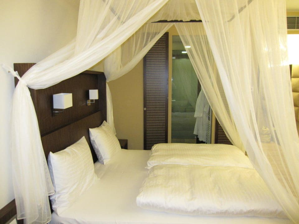 Himmelbett St. Martins Therme & Lodge Hotel