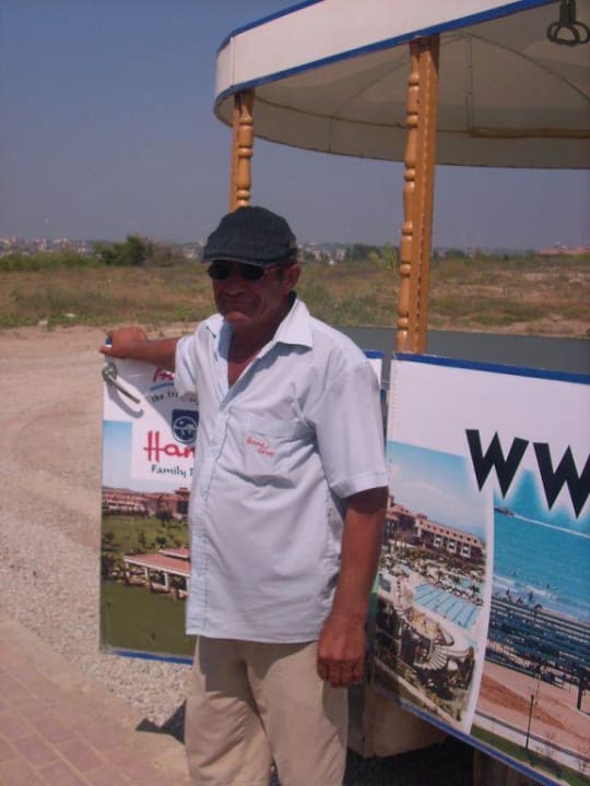 Der Traktor-Fahrer Hane Family Resort