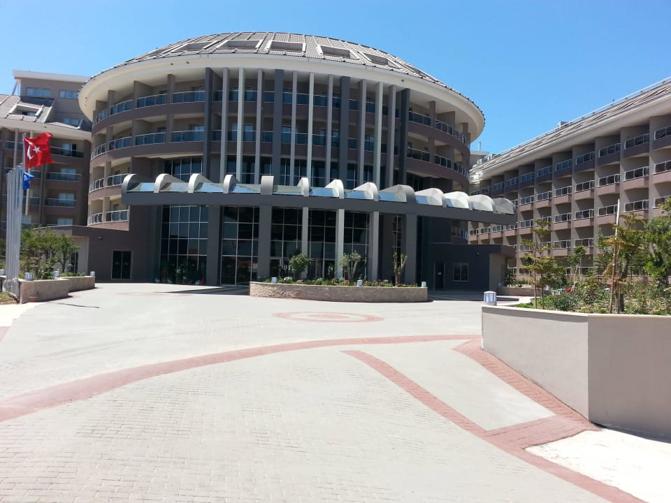 Eingang Sunmelia Beach Resort