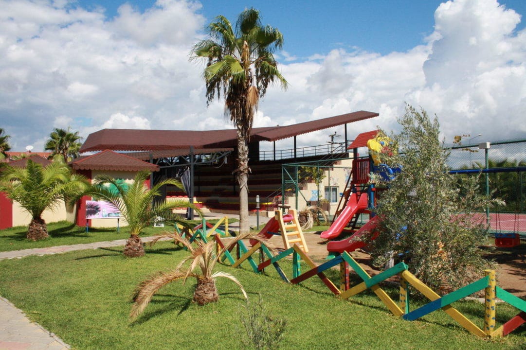 Amphitheater und Spielplatz Hotel Orfeus Park