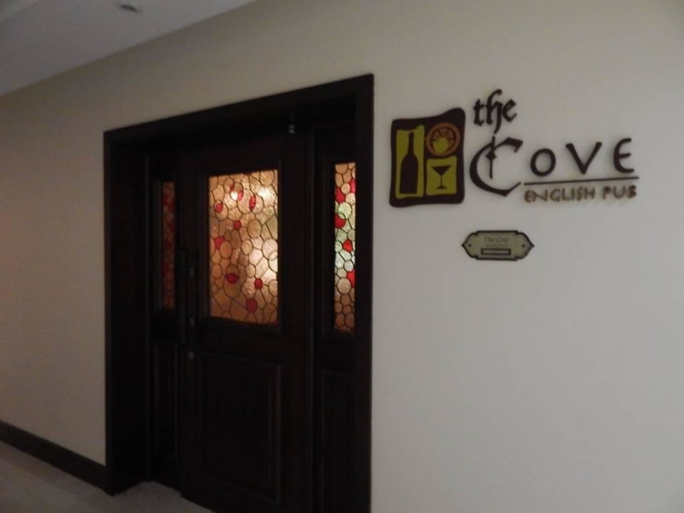 Pub für AI-Cocktails - ohne Außenterrasse Wyndham Garden Salalah Mirbat