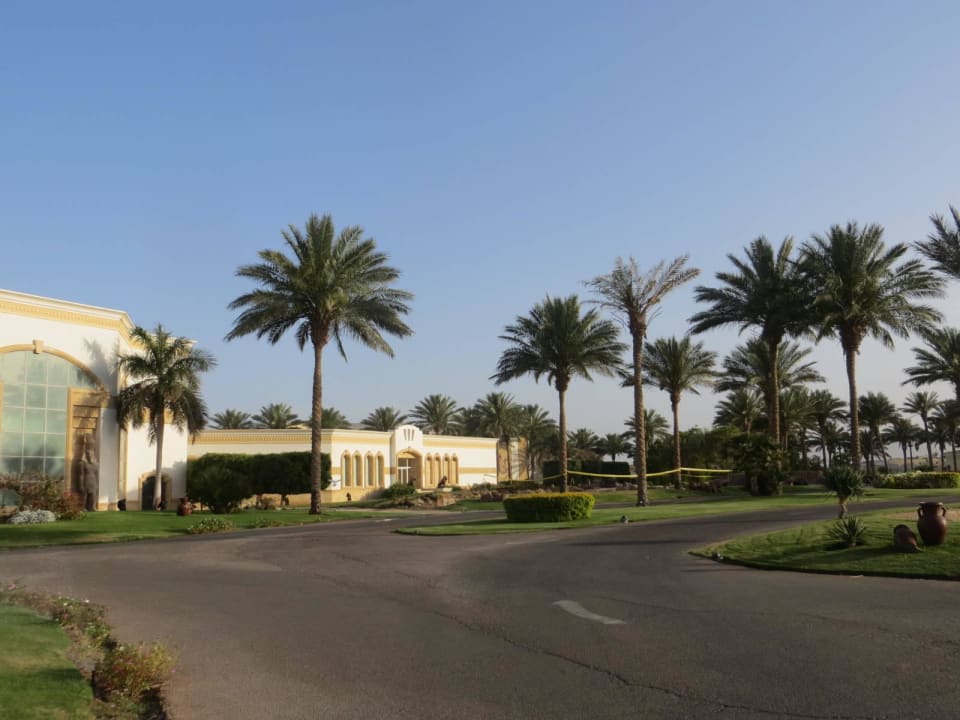 Anfahrtsweg zum Hotel Palm Royale Resort - Soma Bay