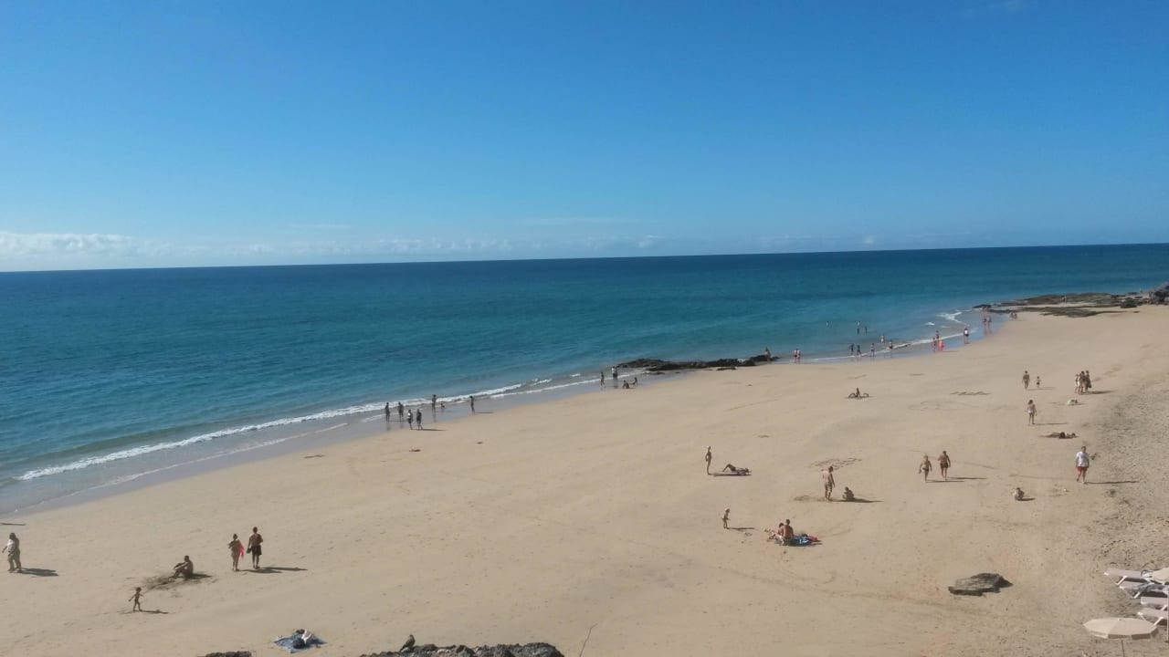 Strand direkt vor dem Hotel H10 Tindaya