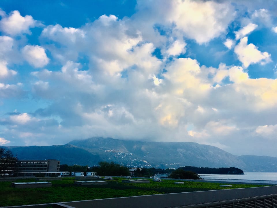 Ausblick Ikos Dassia