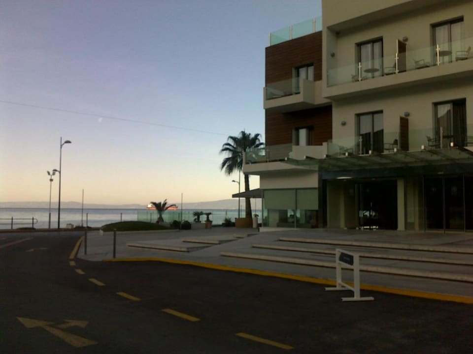 Eingang Hauptgebäude Elite City Resort