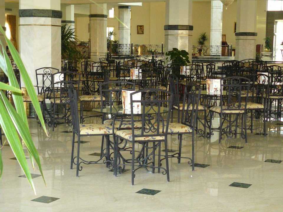 Lobby bar Grand Oasis Resort