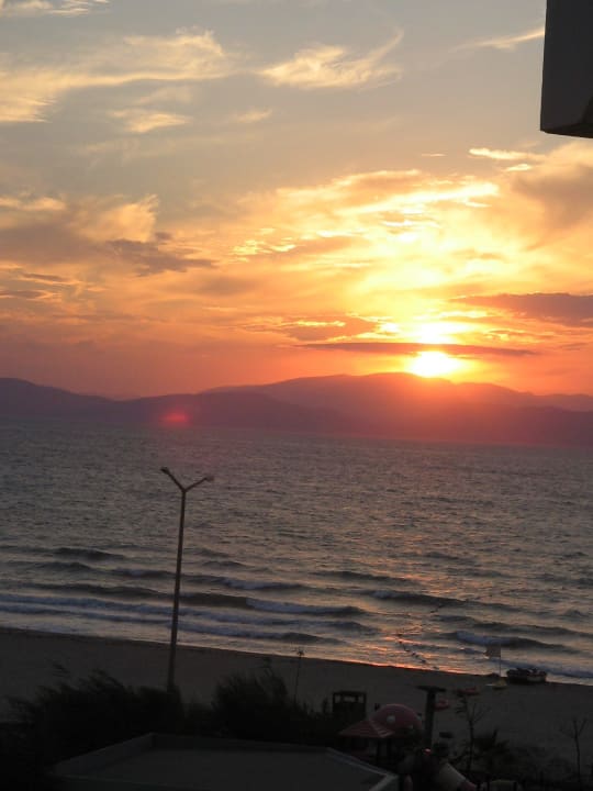 Vom Balkon aus, Sonnenuntergang Grand Belish Resort Hotel & Spa