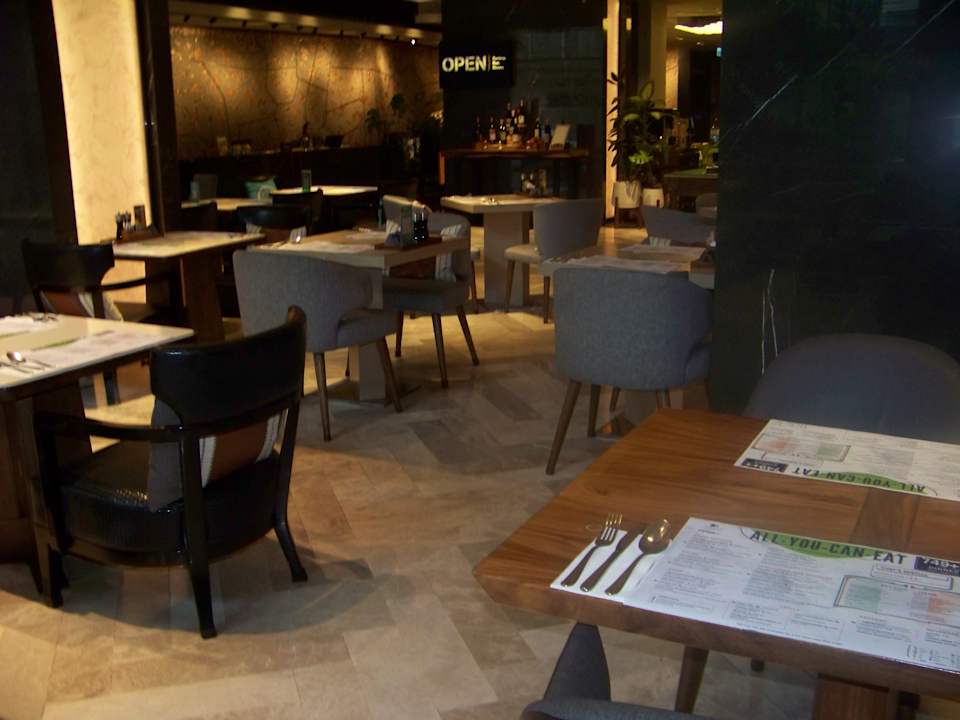 Gastro Double Tree by Hilton Bangkok Ploenchit