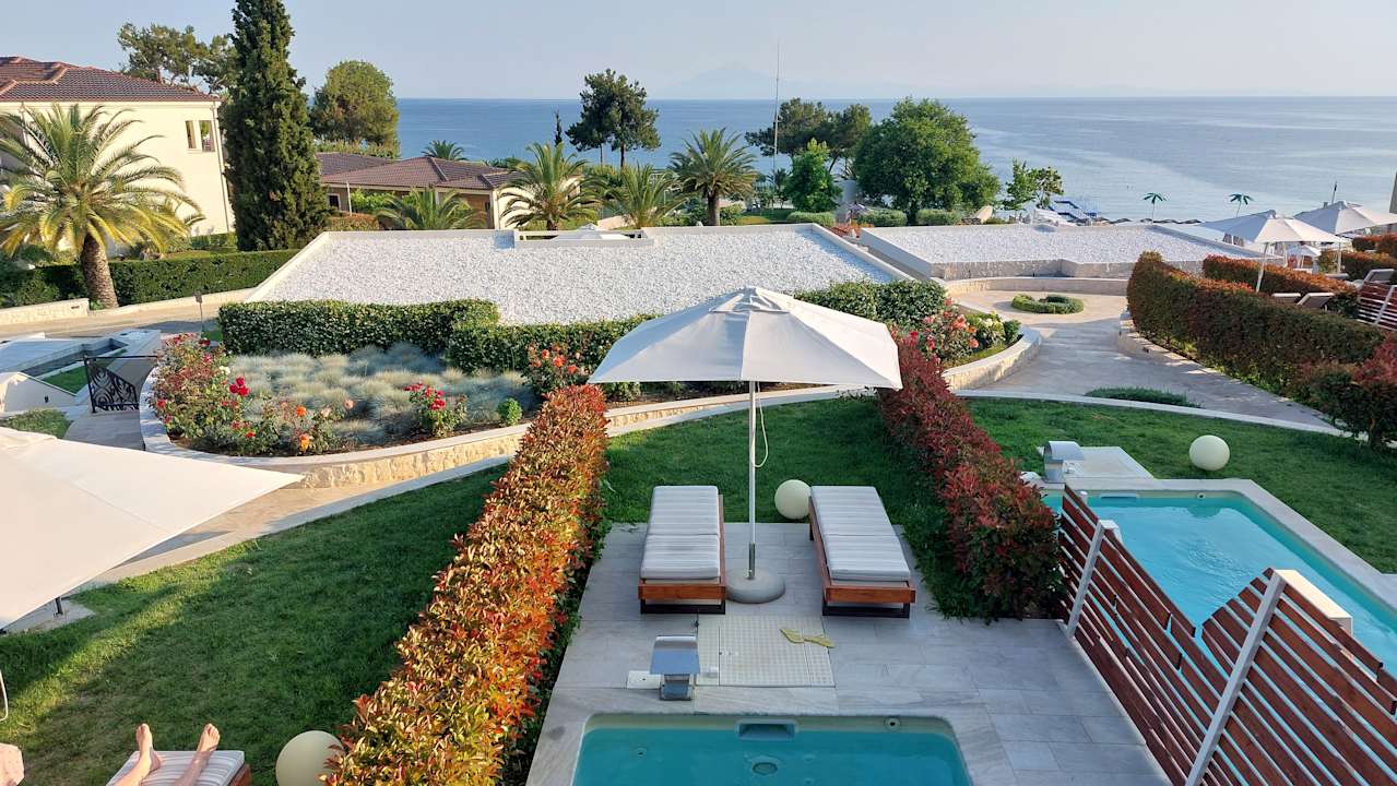 Gartenanlage Alexandra Elegance Bridging Generations