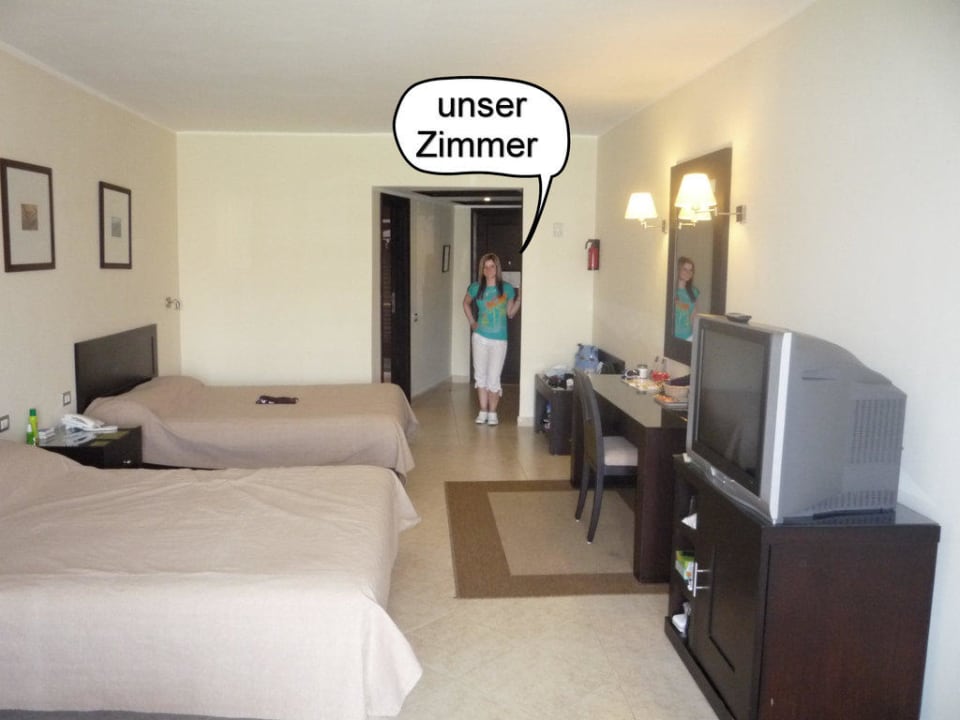 Unser Zimmer im modernisierten Teil des Oldwing Fort Arabesque Resort, Spa & Villas