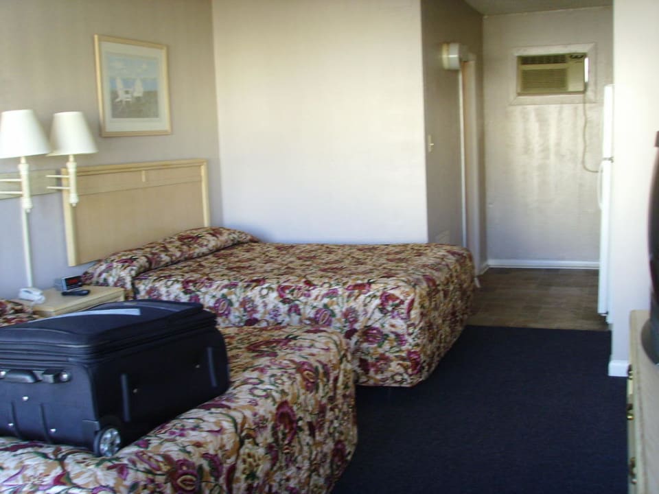 Zimmer Summer Wind Inn And Suites