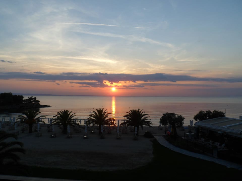 Unser Ausblick vom Balkon Anthemus Sea Beach Hotel & Spa