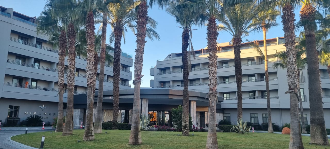 Außenansicht Hotel Miramare Beach