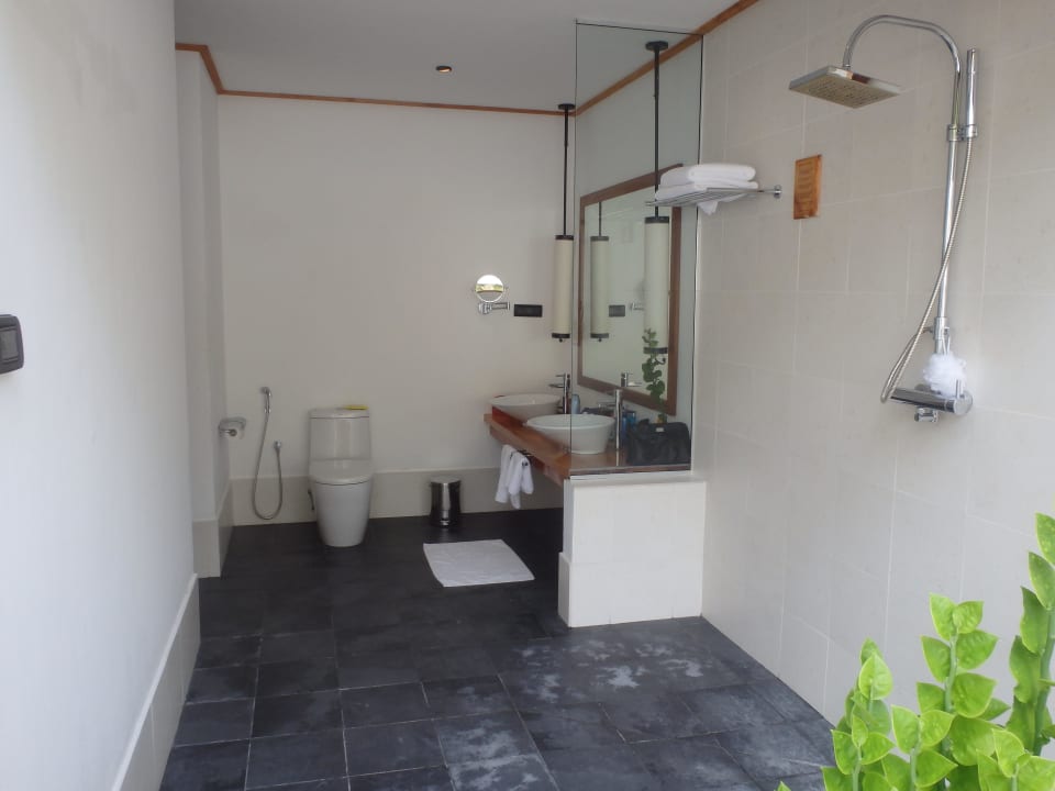 Honeymoon Meeru Maldives Resort Island