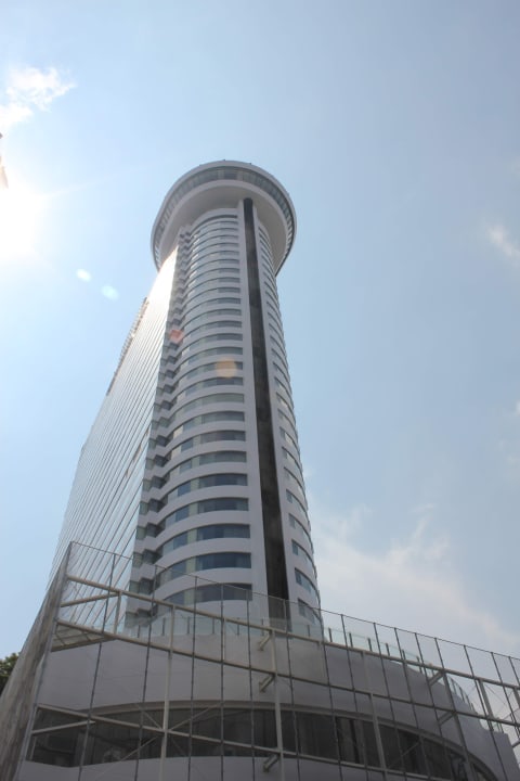 Außenansicht Millennium Hilton Bangkok
