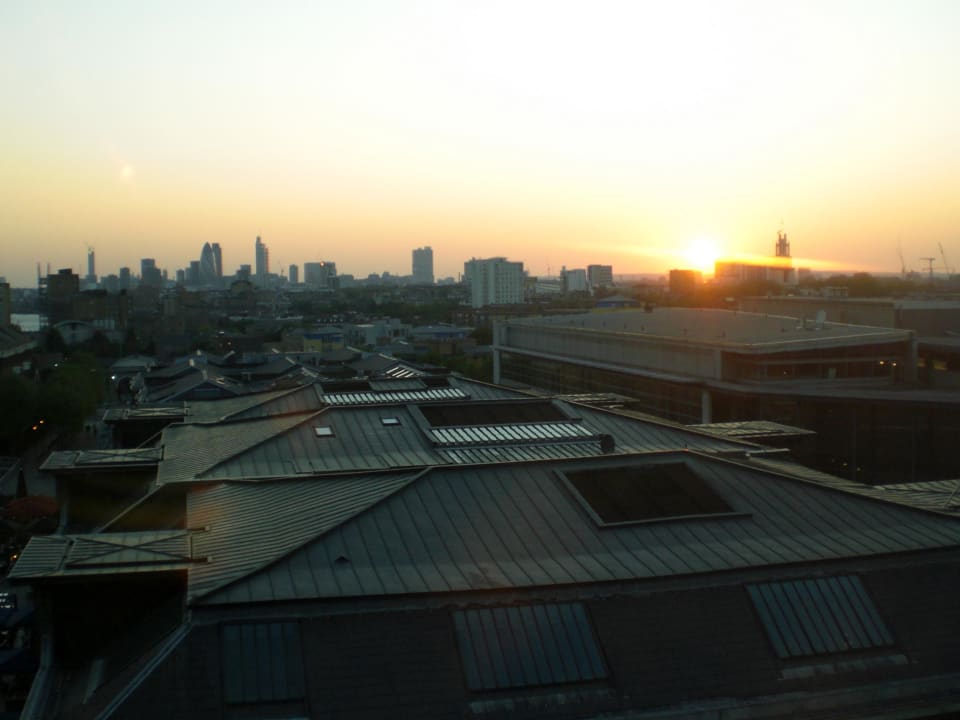 London Skyline London Marriott Hotel Canary Wharf
