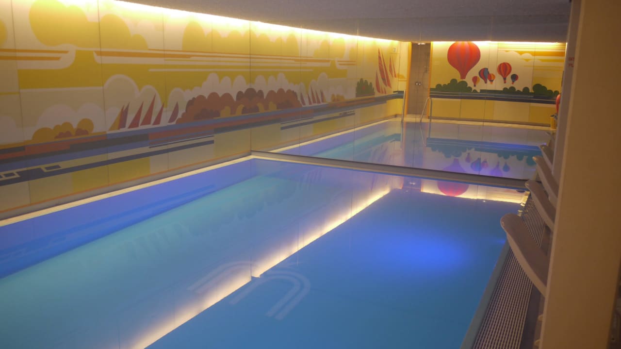Das Schwimmbad Ringhotel Loew's Merkur