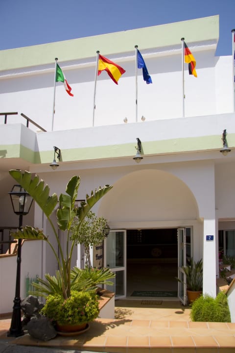 Außenansicht Aparthotel Esquinzo Y Monte Del Mar