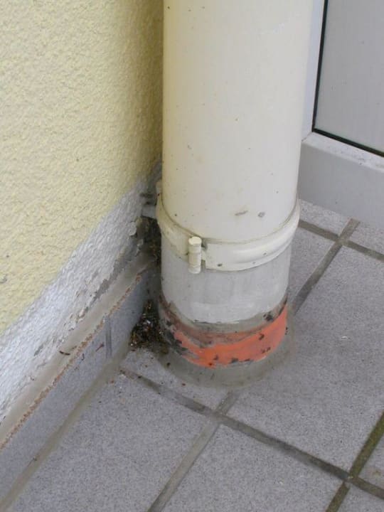 Fallrohr auf dem Balkon Ferienappartements Grolik
