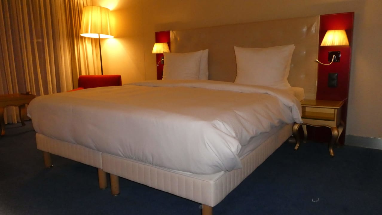 Zimmer Radisson Blu Hotel Zürich Airport