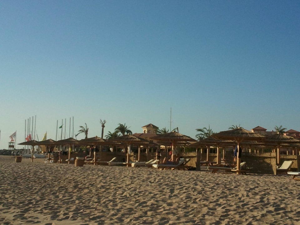 Viel Platz am Strand Hotel Kempinski Soma Bay
