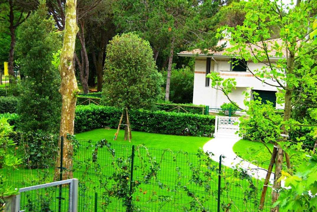 Garten vorderer Bereich Villa Erica