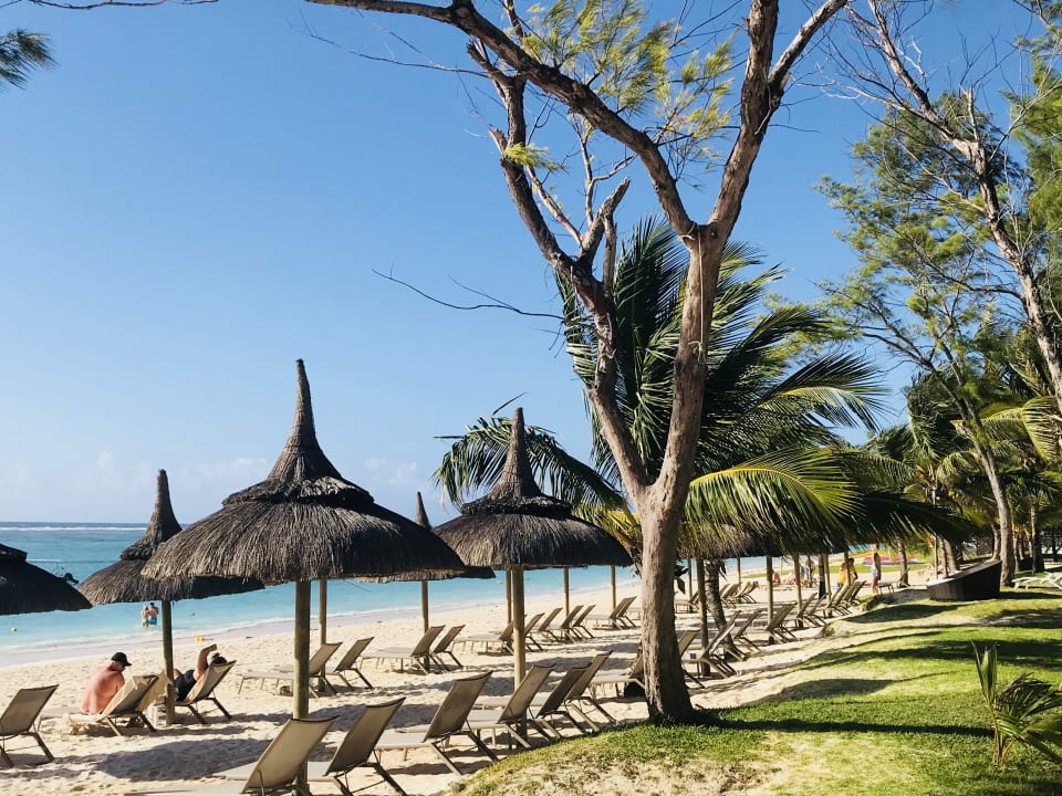Strand Crystals Beach Resort Belle Mare, a member of Radisson Individuals