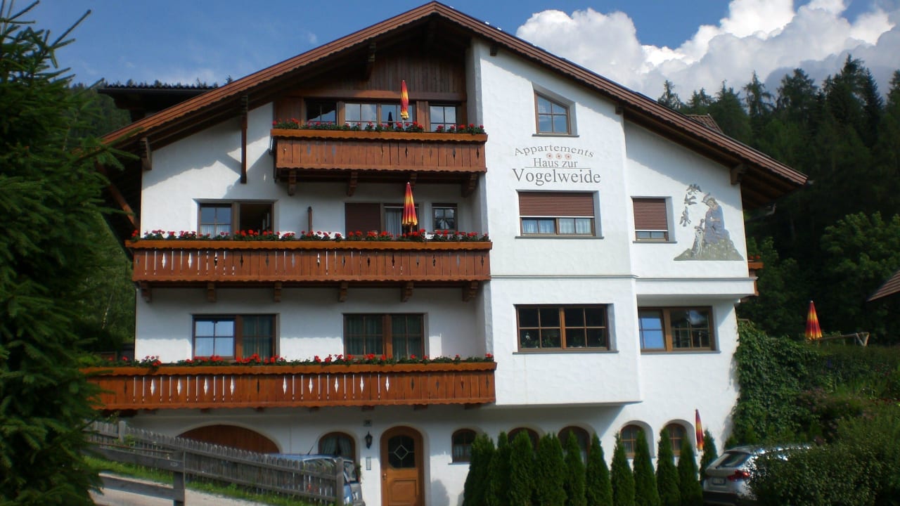 Blick von der Straße Apartments Haus zur Vogelweide