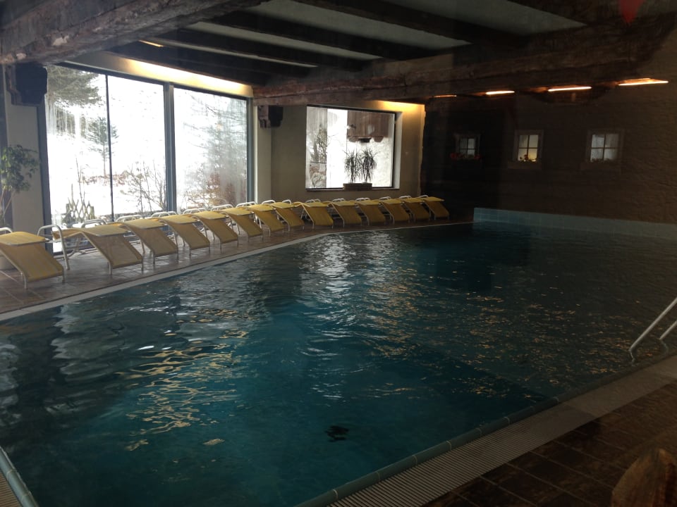 Pool Hotel GUT Trattlerhof & Chalets