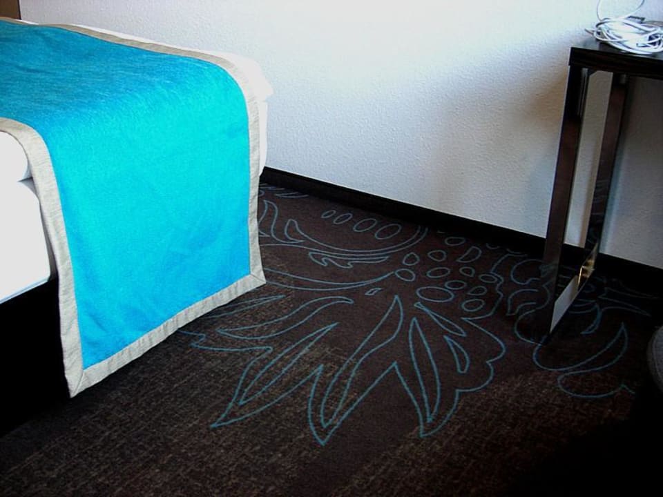 Schöner Teppich Motel One Hamburg-Alster