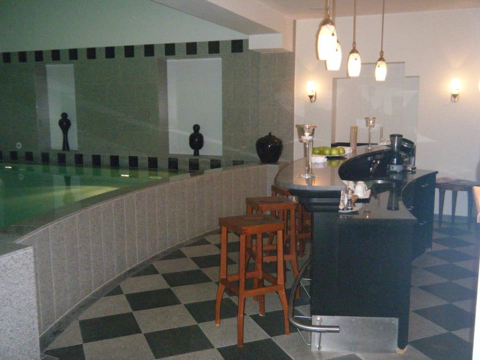 Pool und Bar Maison Messmer Baden-Baden
