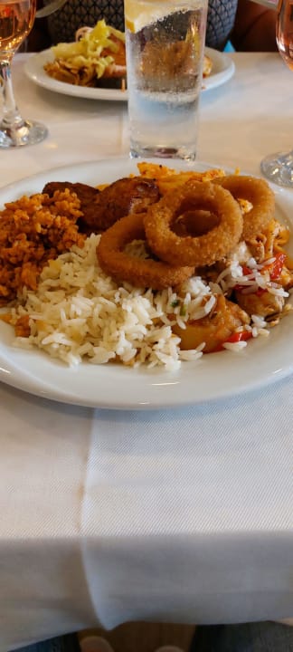 Gastro Seaden Valentine Resort & Spa