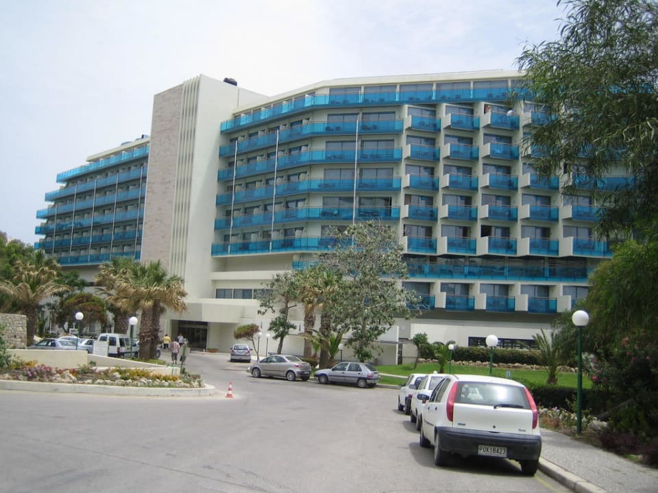 Frontansicht Hotel Calypso Beach