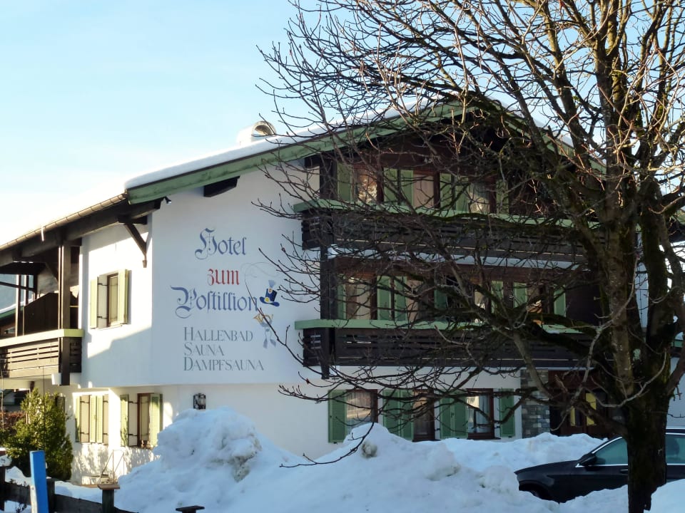 Blick von der Straße auf das Hotel Hotel Zum Postillion