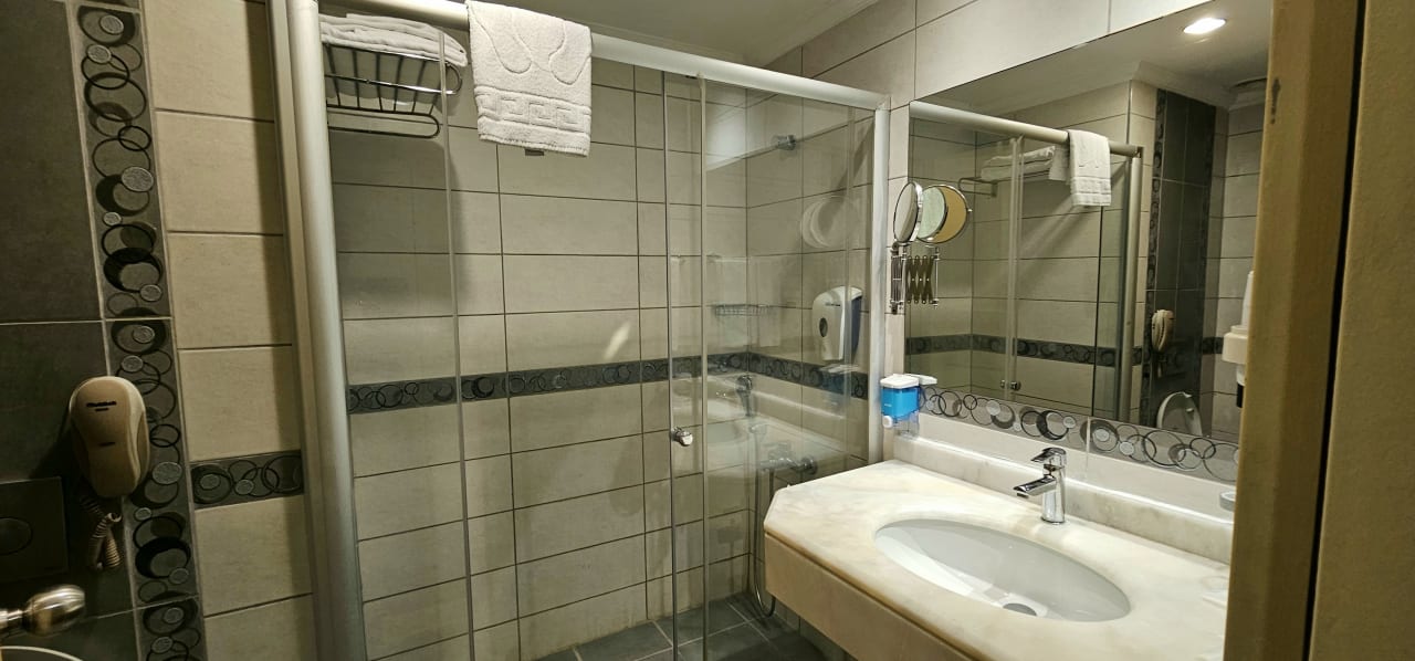 Zimmer Aska Hotel Just in Beach