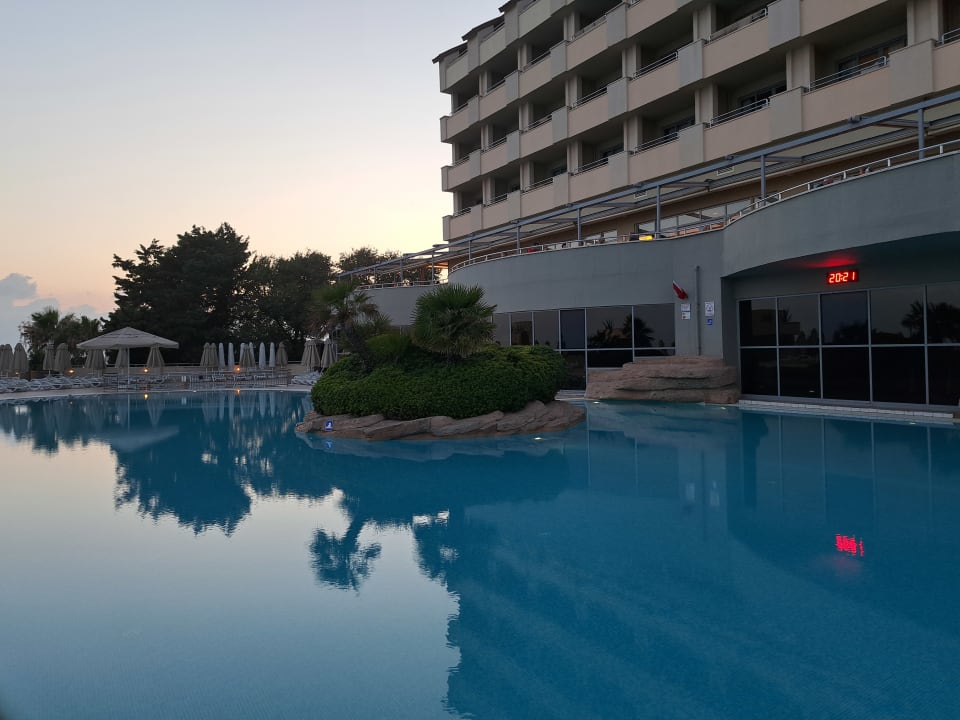 Pool Melas Resort Hotel