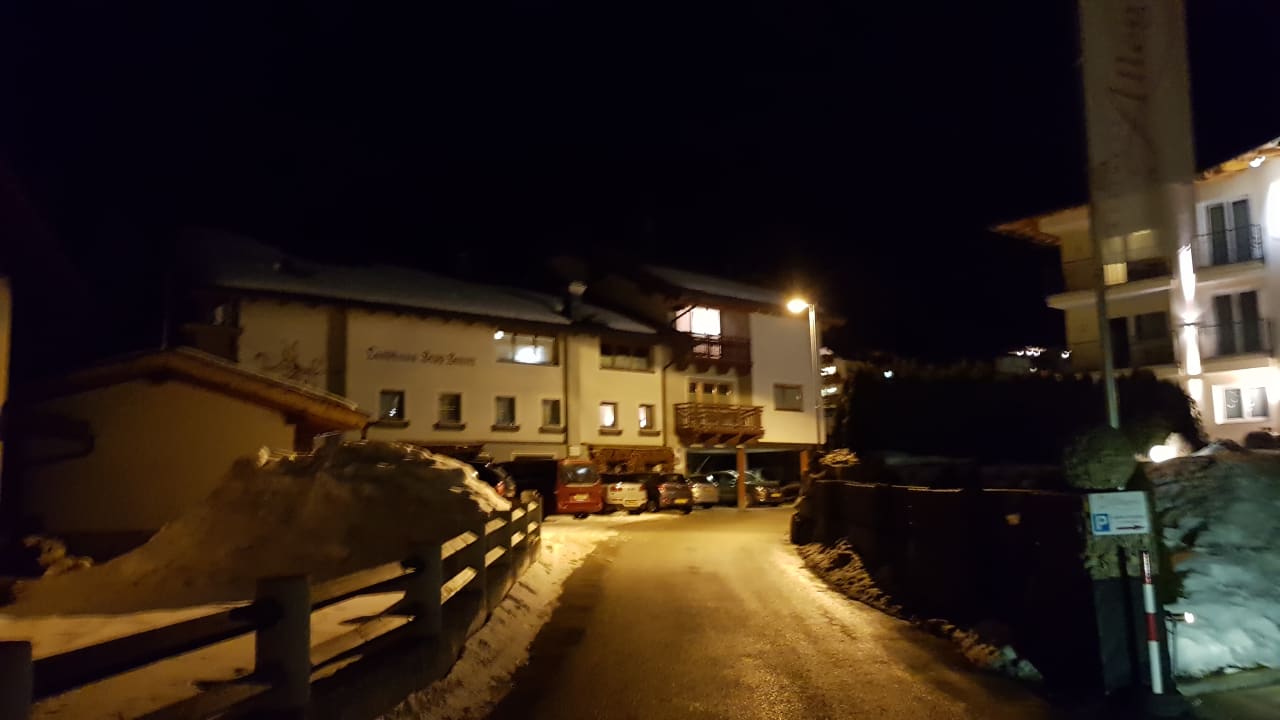 Außenansicht Landhaus Sepp Santer