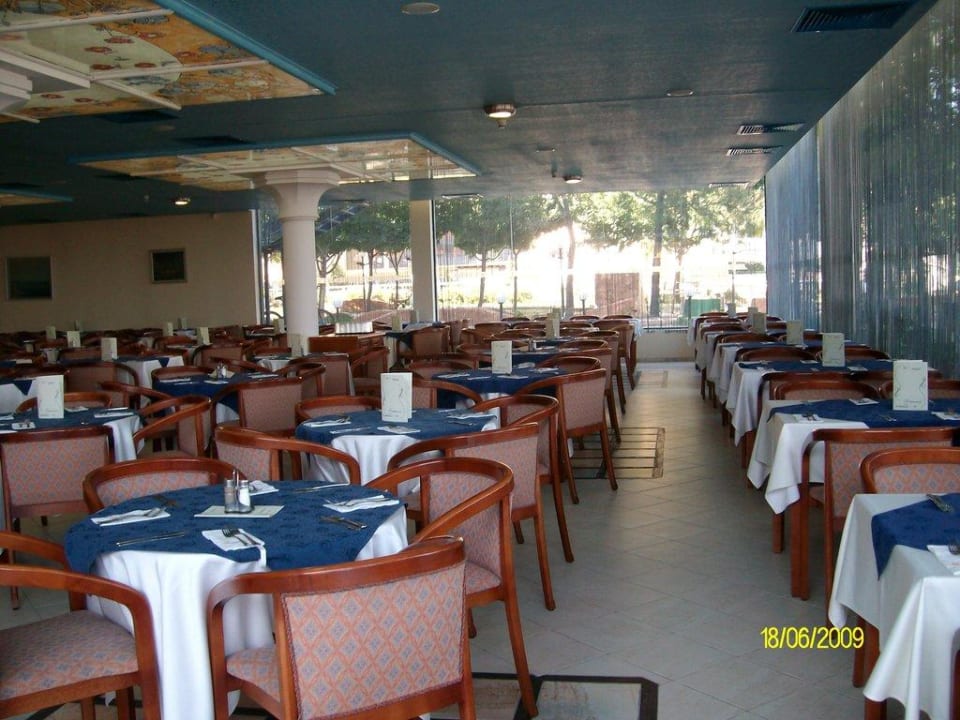 Im Restaurant Sentido Bellevue Beach