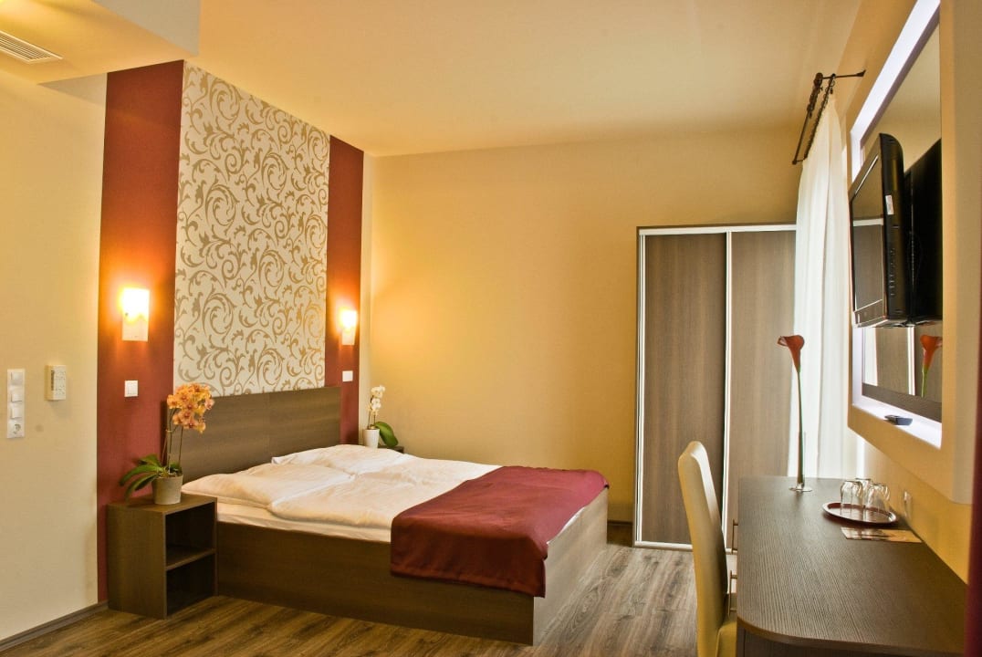 Triplebedroom Hotel La Riva