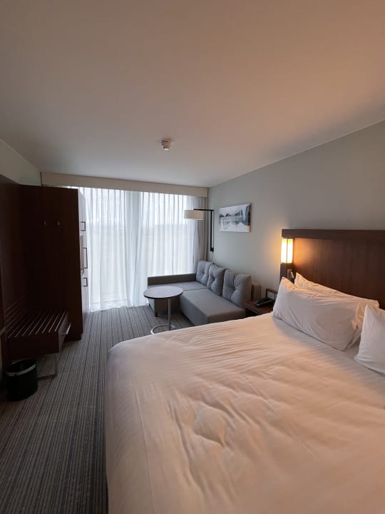 Zimmer Courtyard by Marriott Inverness Airport