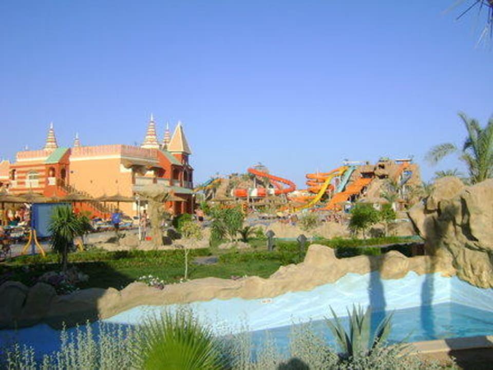 Basen i hotel Pickalbatros Aqua Blu Resort - Sharm El Sheikh