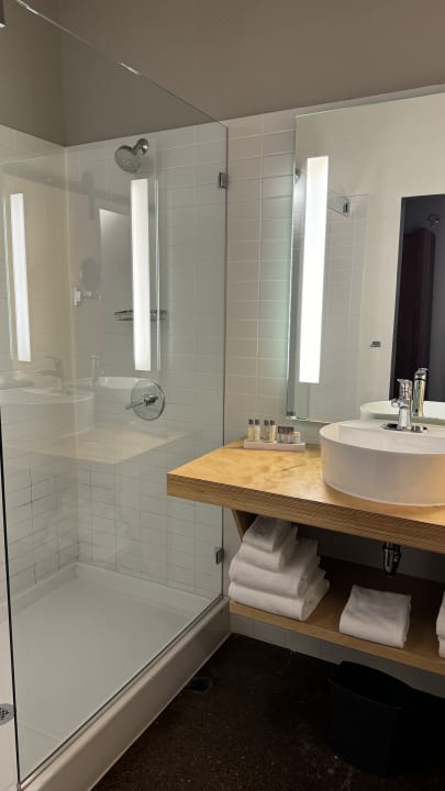 Zimmer Canvas Hotel Dallas