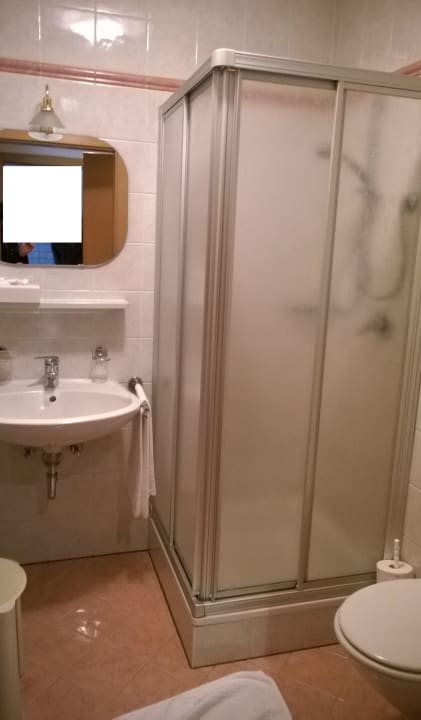 Das Bad (nur für Schlanke) Hotel Schmuckhof