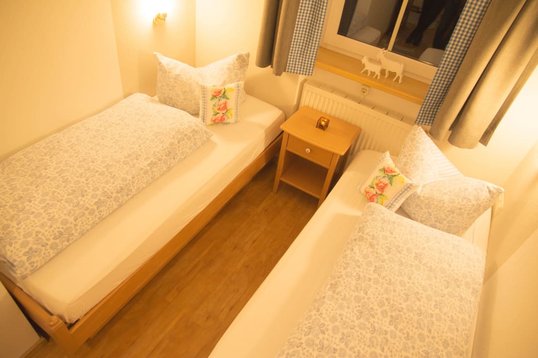 Komfortable Schlafzimmer Haus Alpenrösle